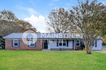 2349 Swindon Ln Kernersville, NC 27284